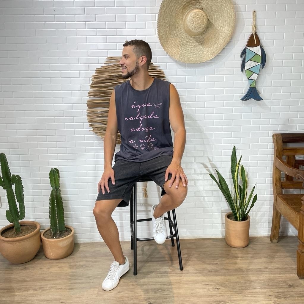 Regata Machão Água Salgada Adoça A Vida Preto